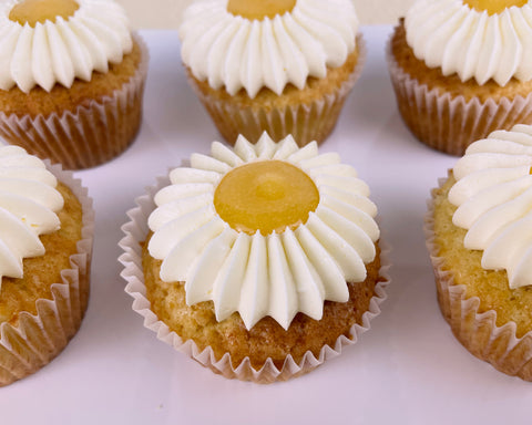Lemon Curd Cupcakes